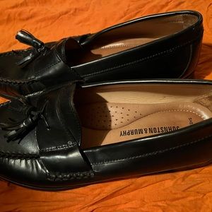 Men dress shoes used but in good condition